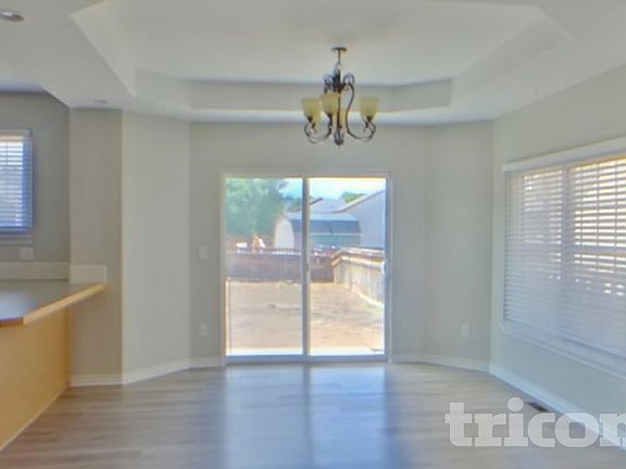 3rd image of 385 Longspur Dr