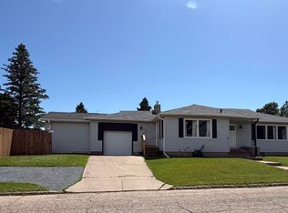 519 Houghteling St, Iron Mountain, MI 49801