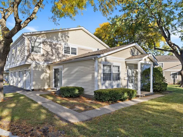 1208 Quincy Ct, Wheeling, IL 60090