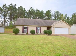 72 Berkshire Dr, Jackson, TN 38305