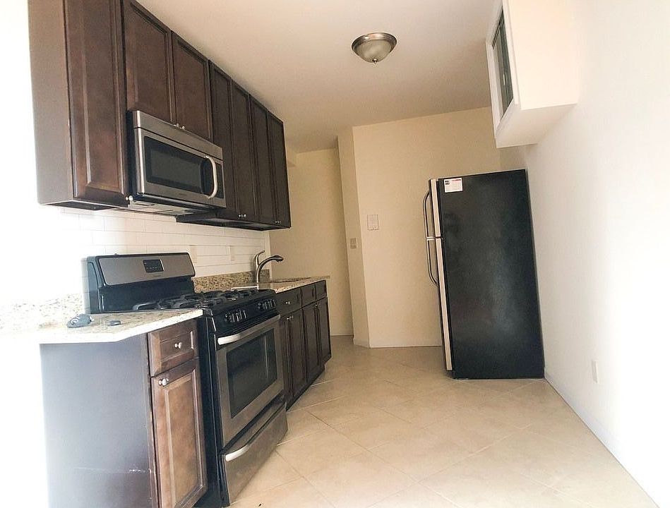 1st image of 4111 28th Ave
