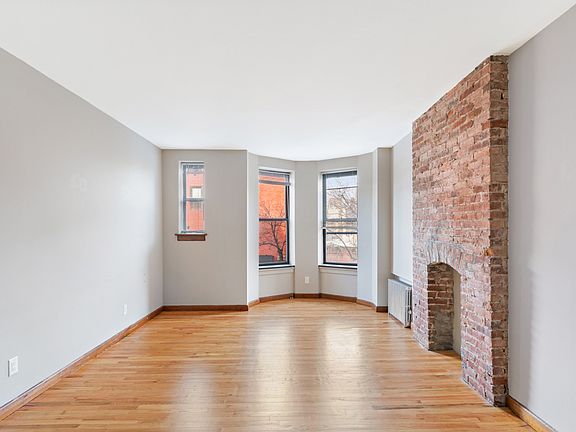 2nd image of 496 11th St APT 3