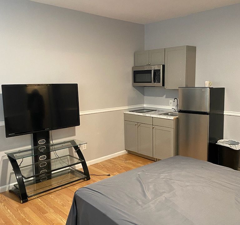 1st image of 1800 S 21st St #1