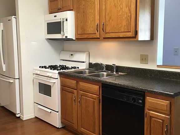 2nd image of 223 N Dicks St