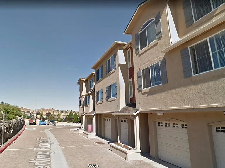 Google street view of Sterling Ridge Circle.
