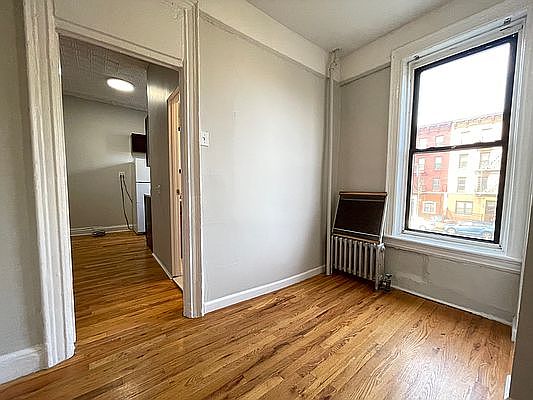 4th image of 647 4th Ave APT 7