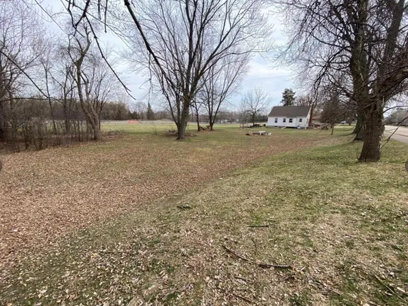 2170 Pilot Knob Rd, Mendota Heights, MN 55120