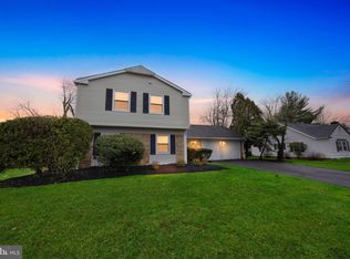 25 Thornhill Ln, Willingboro, NJ 08046