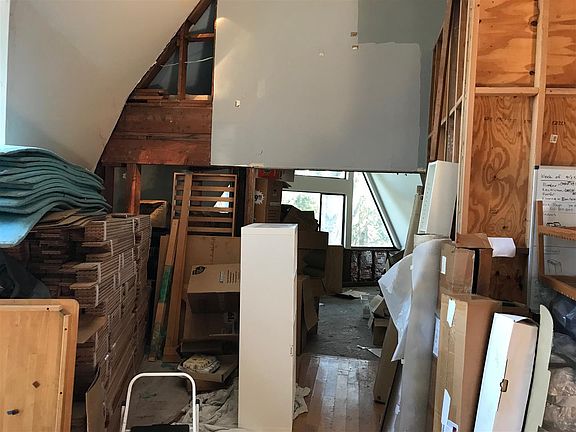 5th image of 27475 Dobbel Ave