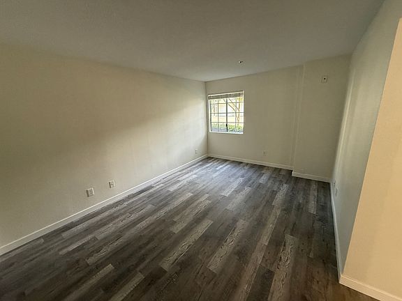 5th image of 3500 S Greenville St APT G4