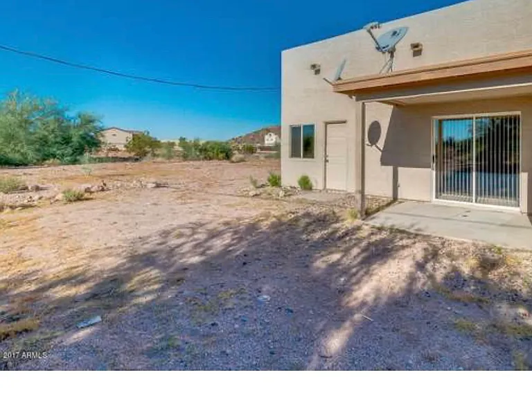 5753 S Estrella Rd #2 — Photo 7