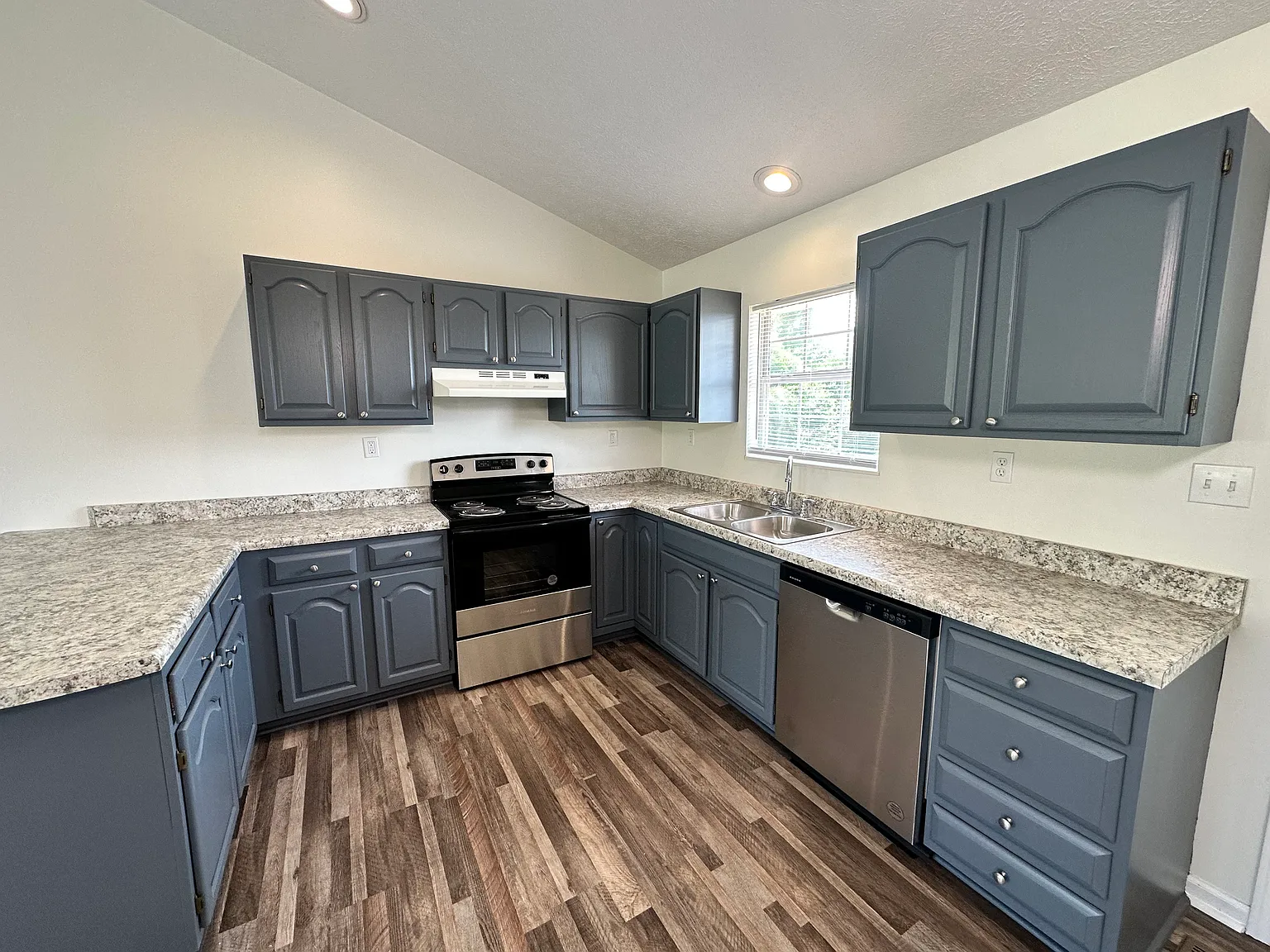 2 bed, 1150 sqft, $1,475 — Photo 3