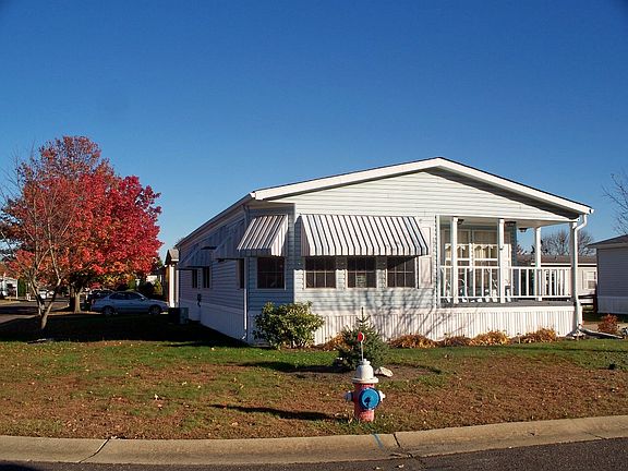 Front/Side Exterior - Fall