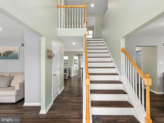4th image of 126 Turnberry Dr
