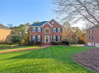 4420 Lochurst Dr, Pfafftown, NC 27040