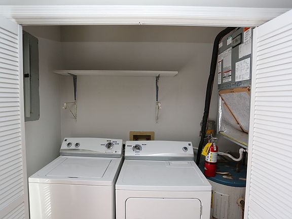 4th image of 1807 Chandler Rd APT 17