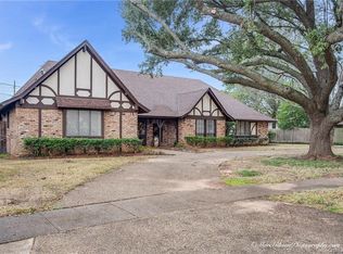 2405 N Waverly Dr, Bossier City, LA 71111