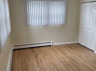 534 Dempster St FLOOR 1, Mount Prospect, IL 60056