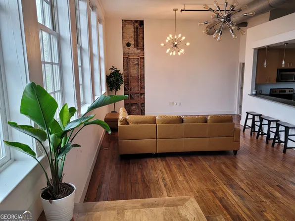 600 College St Unit 203, Atlanta, GA 30354