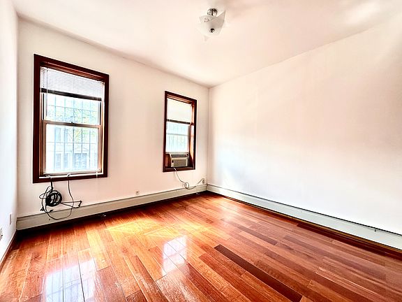 2nd image of 333 Parkville Ave Floor 2