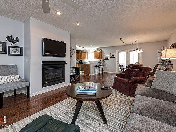 2nd image of 5 Wesmere Ln