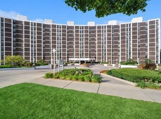 (Undisclosed Address), Wilmette, IL 60091