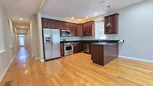 3147 W Augusta Blvd #1 Photo 1
