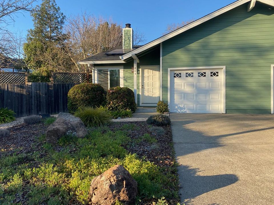 1st image of 805 Bowen Ct
