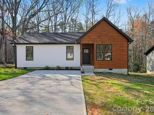 425 W Ballard St, Cherryville, NC 28021