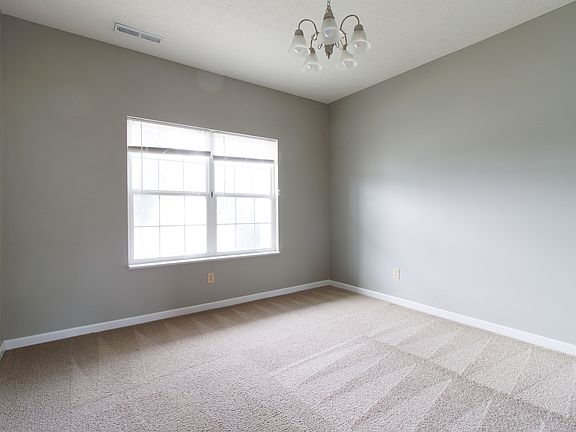 3rd image of 856 Adena Ln