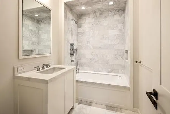 Sold by Modlin Group | media 9