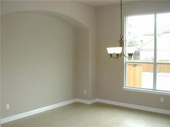 3rd image of 400 Caddo Lake Dr