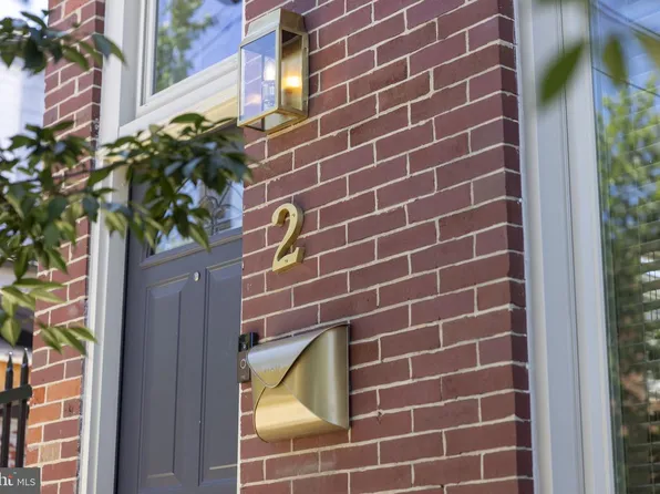 2 N Clinton St, Baltimore, MD 21224