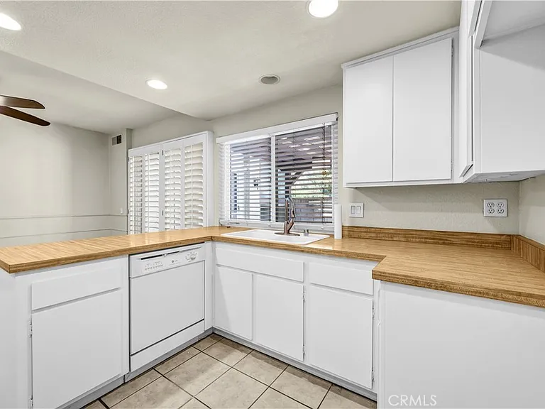5598 E Vista Del Rio — Photo 14