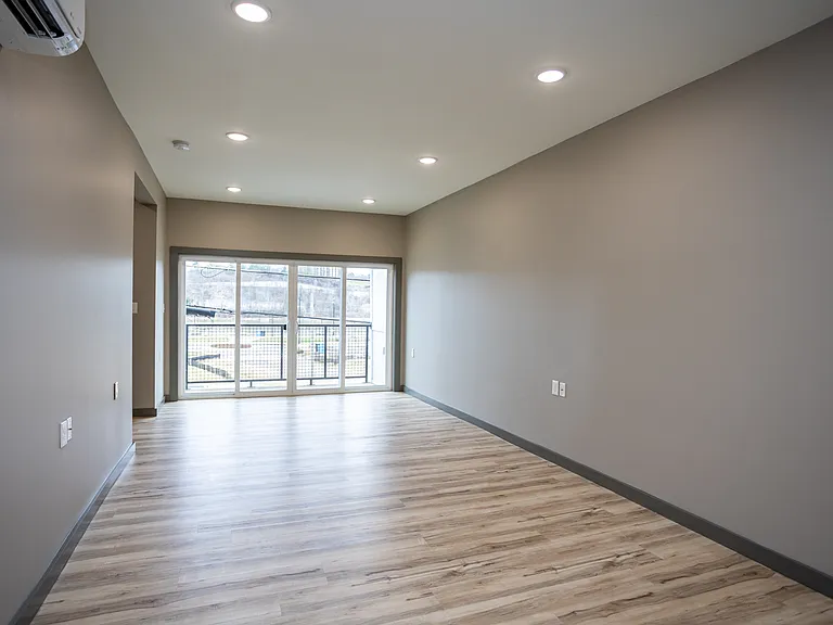 1014 Phillips Ave SE — Photo 21