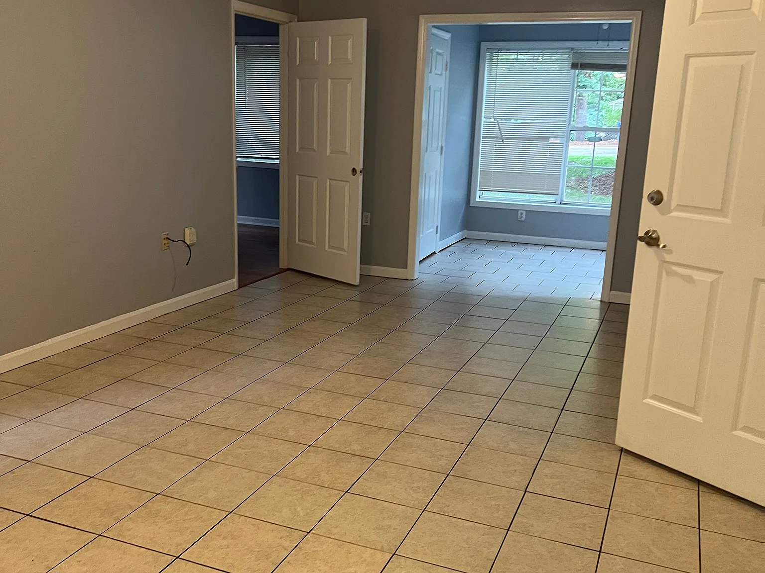 4 bed, 1391 sqft, $650 — Photo 3
