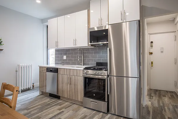 Rented by Blue Sky Management NY Inc | media 10