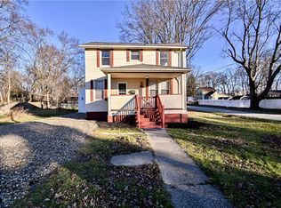 142 Oakwood St, Ravenna, OH