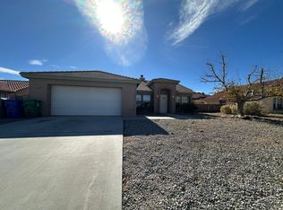 58333 Navajo Trl, Yucca Valley, CA 92284