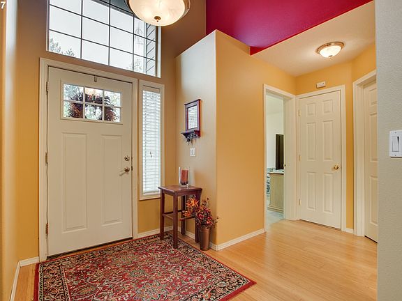 3rd image of 1298 NE Lilac Ct