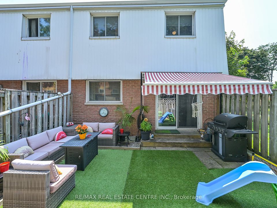 1st image of 325 William St #1