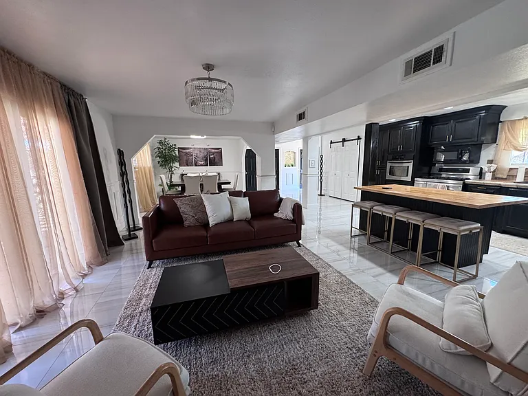 3603 Maple Ave — Photo 4