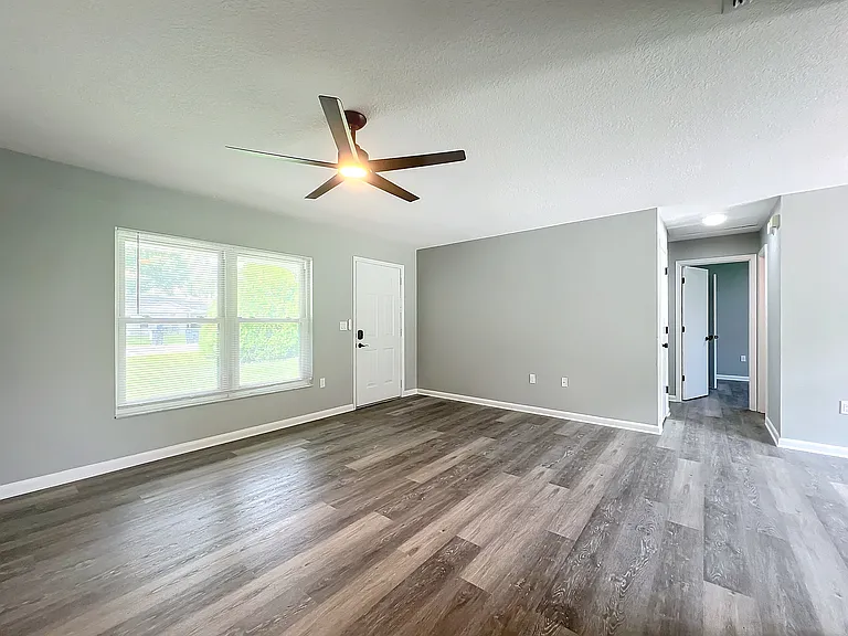 4081 Glisson Dr — Photo 8