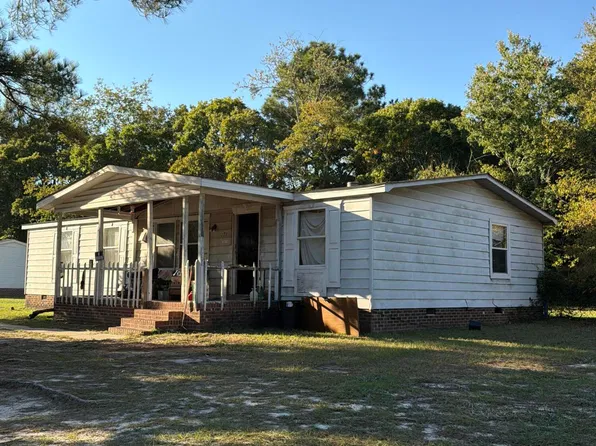 171 Auburn St, Fayetteville, NC 28306