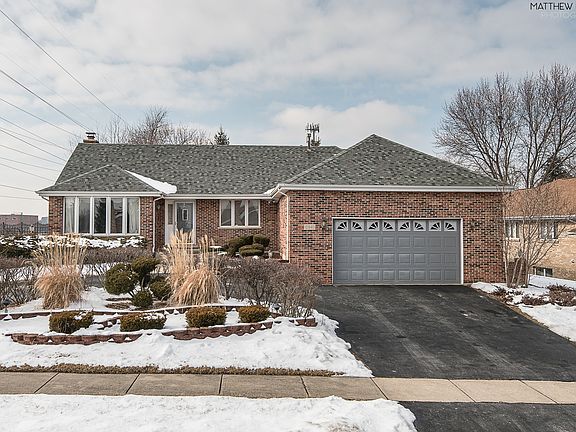 2nd image of 12940 W Tanglewood Cir