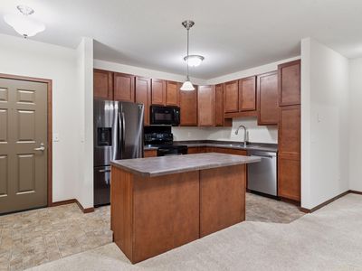 5445 Boone Ave N APT 201, New Hope, MN, 55428