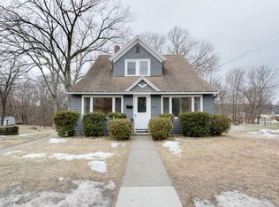 220 Massasoit Rd, Worcester, MA 01604