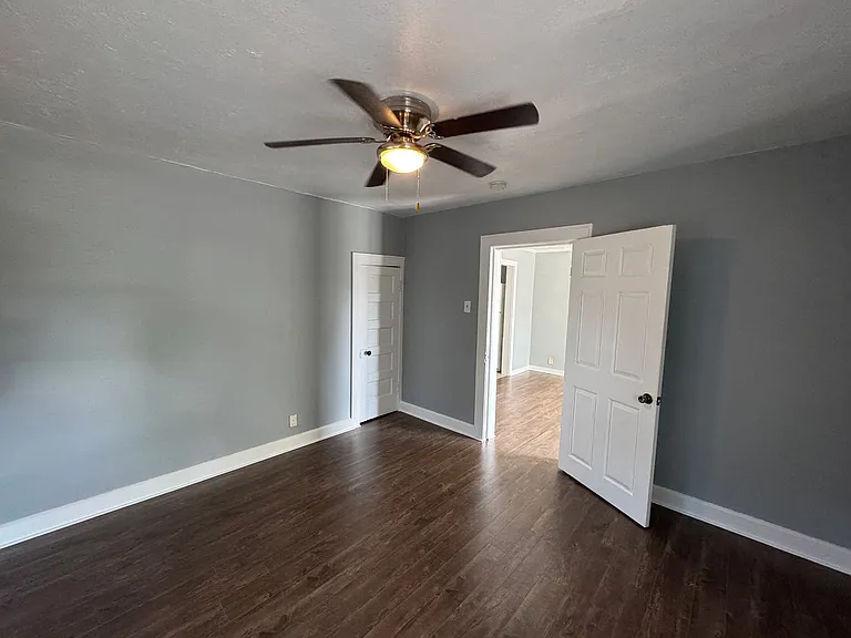 341 S Randolph St — Photo 9
