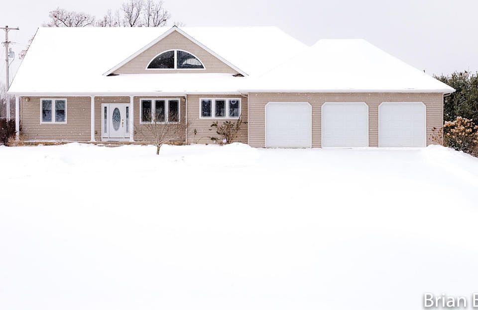 1st image of 8415 Pleasant Meadows Dr NE