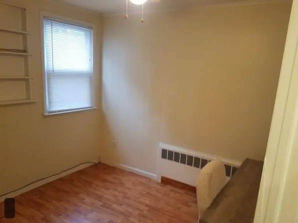 14 Palisade Terrace image 6 of 16